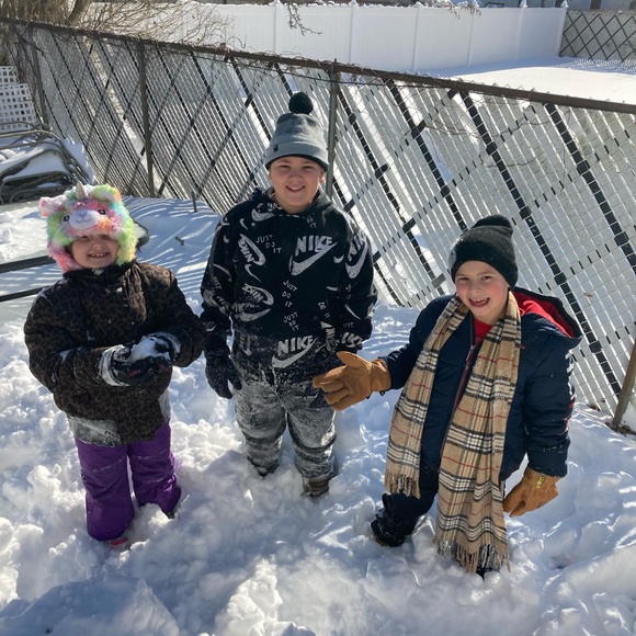 Meet your Posher, Kristin - Picture 3 of 3